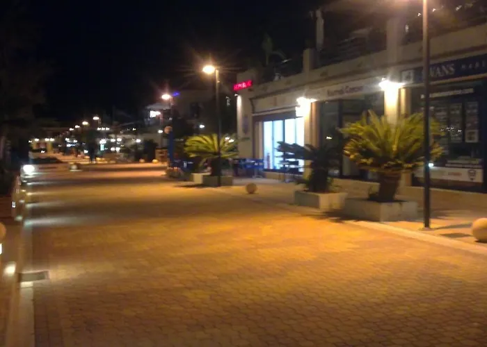 Lägenhet Coqueto En El Retiro *